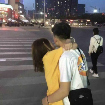 亲密双人情侣头像真人，甜蜜氛围简直要溢出屏幕啦！ 情侣头像 第7张