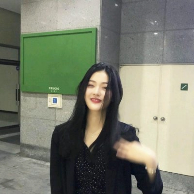🔥2025微信最潮最火真人女生头像来袭 女生头像 第3张