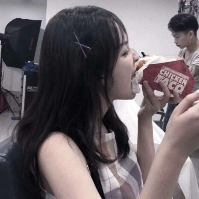 超爱！真人女生头像简单气质图片精选 女生头像 第19张