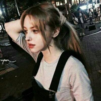 🔥2025超绝真人欧美女生头像来袭 女生头像 第5张 🔥2025超绝真人欧美女生头像来袭 女生头像 第5张