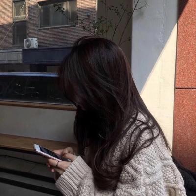 📱超绝的拿手机真人女生头像来啦 女生头像 第15张 📱超绝的拿手机真人女生头像来啦 女生头像 第15张