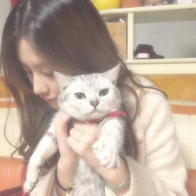 被狠狠拿捏住了!抱猫咪的仙气真人女生头像 女生头像 第17张 被狠狠拿捏住了!抱猫咪的仙气真人女生头像 女生头像 第17张
