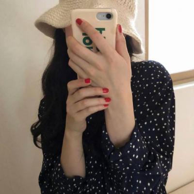 📱超绝的拿手机真人女生头像来啦 女生头像 第16张 📱超绝的拿手机真人女生头像来啦 女生头像 第16张