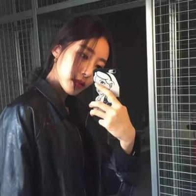 📱超绝的拿手机真人女生头像来啦 女生头像 第9张 📱超绝的拿手机真人女生头像来啦 女生头像 第9张