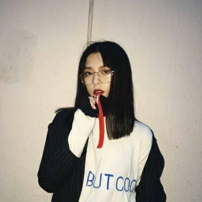 🔥2025必看!高清真人个性女生头像大全 女生头像 第18张 🔥2025必看!高清真人个性女生头像大全 女生头像 第18张