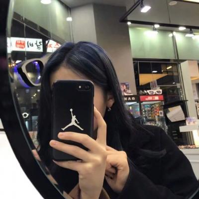 📱超绝的拿手机真人女生头像来啦 女生头像 第8张 📱超绝的拿手机真人女生头像来啦 女生头像 第8张