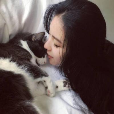 被狠狠拿捏住了!抱猫咪的仙气真人女生头像 女生头像 第5张 被狠狠拿捏住了!抱猫咪的仙气真人女生头像 女生头像 第5张