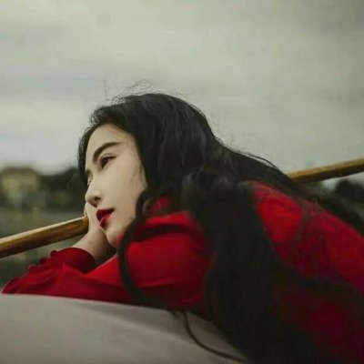 超绝!真人红色系女生头像大全✨ 女生头像 第10张 超绝!真人红色系女生头像大全✨ 女生头像 第10张