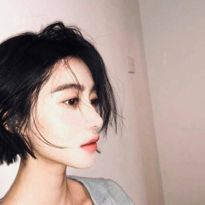超酷真人短发女生头像来袭！帅炸啦💥 情侣头像 第25张