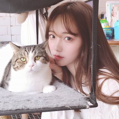 超绝!2025微信真人女头大全✨ 女生头像 第15张 超绝!2025微信真人女头大全✨ 女生头像 第15张