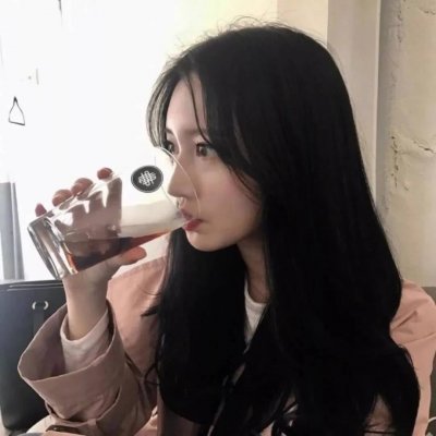 超绝!2025微信真人女头大全✨ 女生头像 第6张 超绝!2025微信真人女头大全✨ 女生头像 第6张