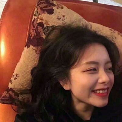 红色系温柔真人女生头像来袭🥰 女生头像 第23张 红色系温柔真人女生头像来袭🥰 女生头像 第23张