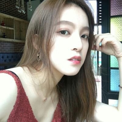 红色系温柔真人女生头像来袭🥰 女生头像 第12张 红色系温柔真人女生头像来袭🥰 女生头像 第12张