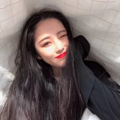 超绝!2025微信真人女头大全✨ 女生头像 第14张 超绝!2025微信真人女头大全✨ 女生头像 第14张