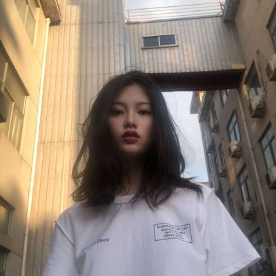 🔥2025超绝真人女生时尚潮流头像来袭 女生头像 第4张