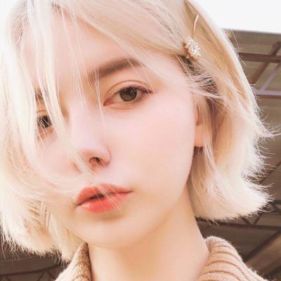 🔥2025必看！超火欧美范儿女生真人高清头像来袭 女生头像 第2张