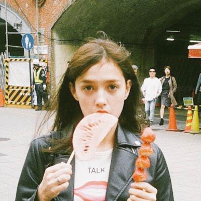 🔥2025必看！超火欧美范儿女生真人高清头像来袭 女生头像 第11张