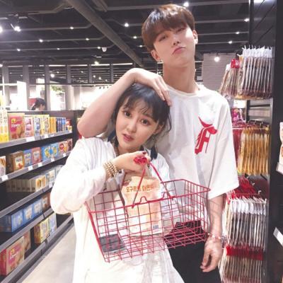 2025超绝QQ个性真人情侣头像来袭,一左一右超有爱💕 情侣头像 第16张 2025超绝QQ个性真人情侣头像来袭,一左一右超有爱💕 情侣头像 第16张