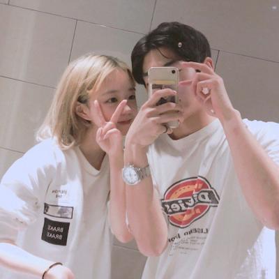 2025超绝QQ个性真人情侣头像来袭,一左一右超有爱💕 情侣头像 第1张 2025超绝QQ个性真人情侣头像来袭,一左一右超有爱💕 情侣头像 第1张