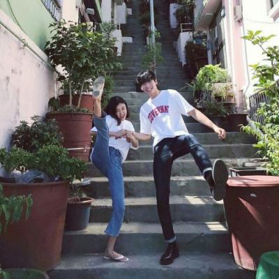 2025超绝QQ个性真人情侣头像来袭,一左一右超有爱💕 情侣头像 第3张 2025超绝QQ个性真人情侣头像来袭,一左一右超有爱💕 情侣头像 第3张