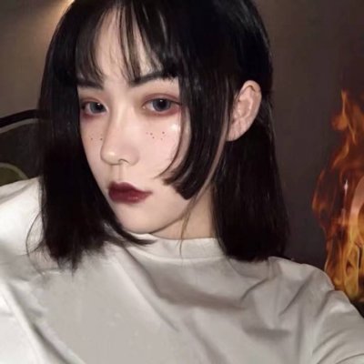🔥2025必看!超酷女生霸气真人头像来袭 女生头像 第9张 🔥2025必看!超酷女生霸气真人头像来袭 女生头像 第9张