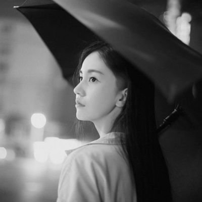 🔥2025超火黑白丧系女生真人图来袭 女生头像 第6张 🔥2025超火黑白丧系女生真人图来袭 女生头像 第6张