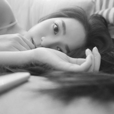 🔥2025超火黑白丧系女生真人图来袭 女生头像 第2张 🔥2025超火黑白丧系女生真人图来袭 女生头像 第2张
