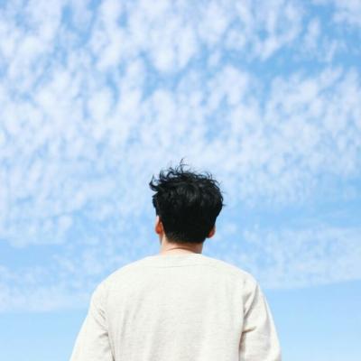 头像简约背影,狠狠拿捏氛围感 男生头像 第6张 头像简约背影,狠狠拿捏氛围感 男生头像 第6张