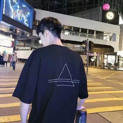 头像简约背影,狠狠拿捏氛围感 男生头像 第13张 头像简约背影,狠狠拿捏氛围感 男生头像 第13张