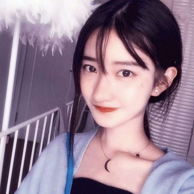 🔥2025款真人时尚女生性感头像来袭！ 女生头像 第11张