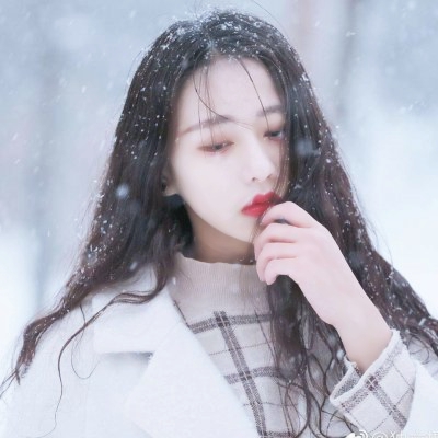 唯美的冬天女生微信头像推荐 女生头像 第1张 唯美的冬天女生微信头像推荐 女生头像 第1张