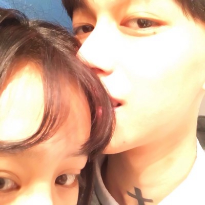 💕2025必看!真人新款潮流双人情侣头像来袭 情侣头像 第8张 💕2025必看!真人新款潮流双人情侣头像来袭 情侣头像 第8张