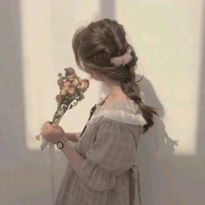 2025最新时尚潮流感拉满的真人女头来袭! 女生头像 第17张 2025最新时尚潮流感拉满的真人女头来袭! 女生头像 第17张