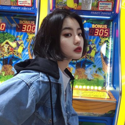 姐妹们必看!超美的短发女生微信头像来啦 女生头像 第11张 姐妹们必看!超美的短发女生微信头像来啦 女生头像 第11张