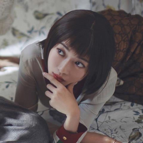 超有默契感，2025真人一左一右高冷两张情头图片 情侣头像 第4张