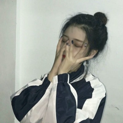 2025必看!超绝丧系成熟风女生微信头像来袭 女生头像 第12张 2025必看!超绝丧系成熟风女生微信头像来袭 女生头像 第12张