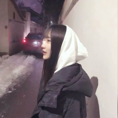 📸2025超火真人一左一右情侣微信头像来袭 情侣头像 第18张 📸2025超火真人一左一右情侣微信头像来袭 情侣头像 第18张