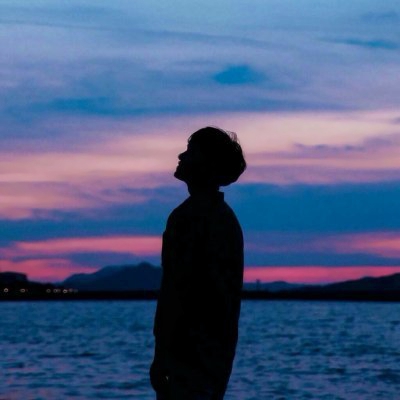 超有氛围感的一男一女情侣背影头像来啦✨ 情侣头像 第15张