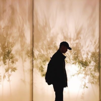 超有氛围感的一男一女情侣背影头像来啦✨ 情侣头像 第9张