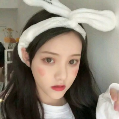 🌟2025年超流行的真人微信女头像 女生头像 第15张 🌟2025年超流行的真人微信女头像 女生头像 第15张