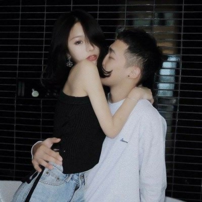 超赞!情侣头像真人一左一右配对高清💕 情侣头像 第16张 超赞!情侣头像真人一左一右配对高清💕 情侣头像 第16张