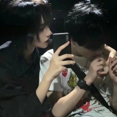 不露脸真人情侣头像大全✨超有氛围感 情侣头像 第14张