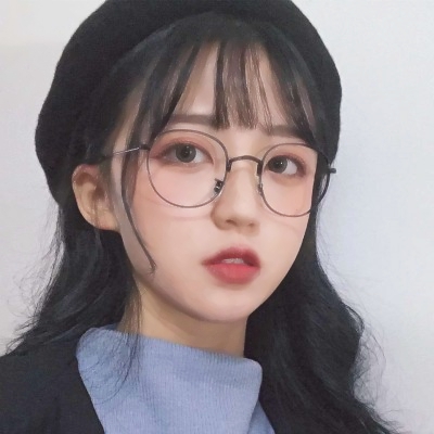 酷飒!戴眼镜个性高冷气质女生头像来袭 👓 女生头像 第5张 酷飒!戴眼镜个性高冷气质女生头像来袭 👓 女生头像 第5张