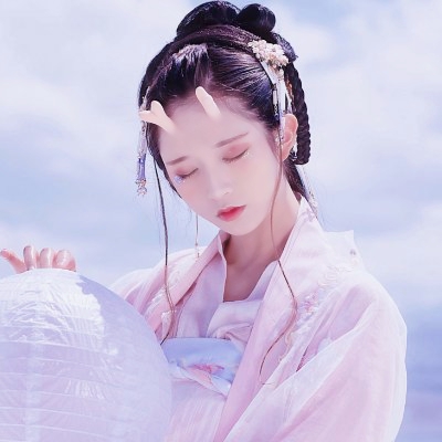 绝美!真人唯美古风女子头像来袭✨ 女生头像 第32张 绝美!真人唯美古风女子头像来袭✨ 女生头像 第32张