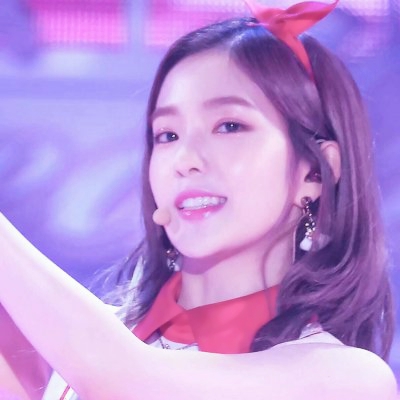 港风潮流真人女生头像,谁能拒绝😍 女生头像 第18张 港风潮流真人女生头像,谁能拒绝😍 女生头像 第18张