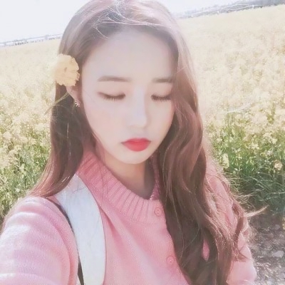 氛围感满满的真人美女微信头像大全✨ 女生头像 第10张
