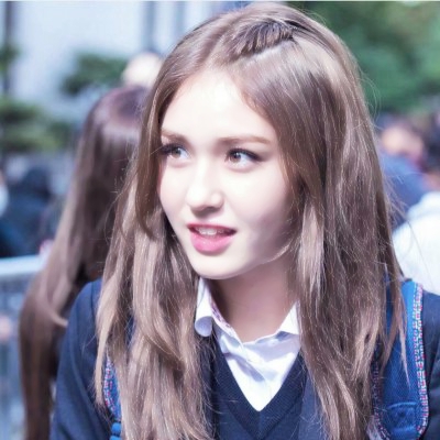 港风潮流真人女生头像,谁能拒绝😍 女生头像 第19张 港风潮流真人女生头像,谁能拒绝😍 女生头像 第19张