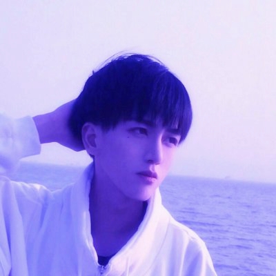 紫色系真人男生头像,氛围感直接拉满💜 男生头像 第5张 紫色系真人男生头像,氛围感直接拉满💜 男生头像 第5张
