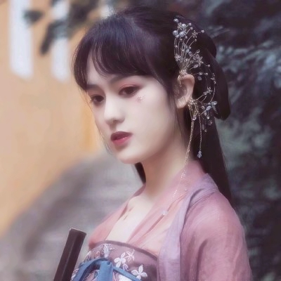 绝美!真人唯美古风女子头像来袭✨ 女生头像 第13张 绝美!真人唯美古风女子头像来袭✨ 女生头像 第13张