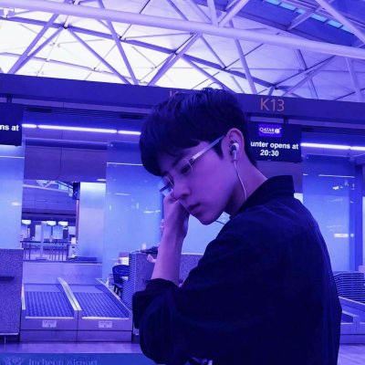 紫色系真人男生头像,氛围感直接拉满💜 男生头像 第6张 紫色系真人男生头像,氛围感直接拉满💜 男生头像 第6张